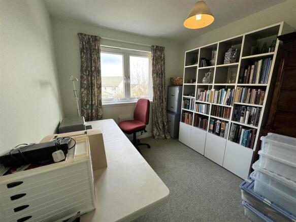 BEDROOM 2.JPG