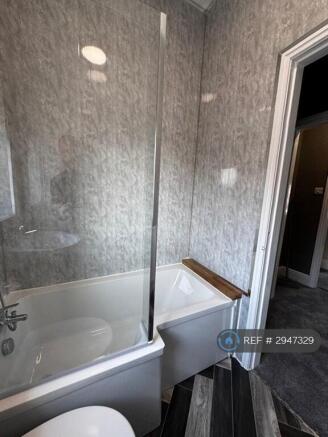 2 bed Terraced to rent Image 11