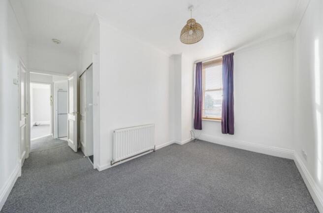 1 bed Flat to rent Image 3