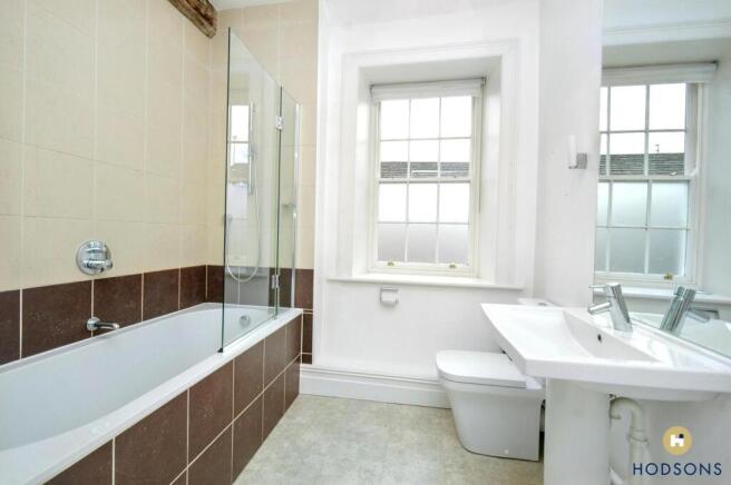 5 bed Semi-Detached for sale Image 10