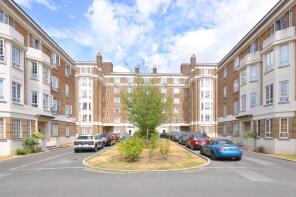25, Cambray Court, Cambray Place, Cheltenham GL50 1JX