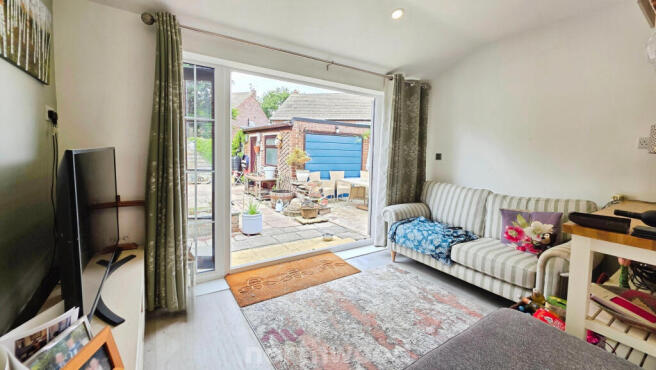3 bed Semi-Detached for sale Image 8