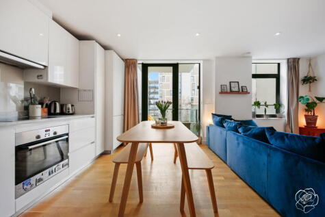 Titian Heights, Scarlet Close, Stratford, E20