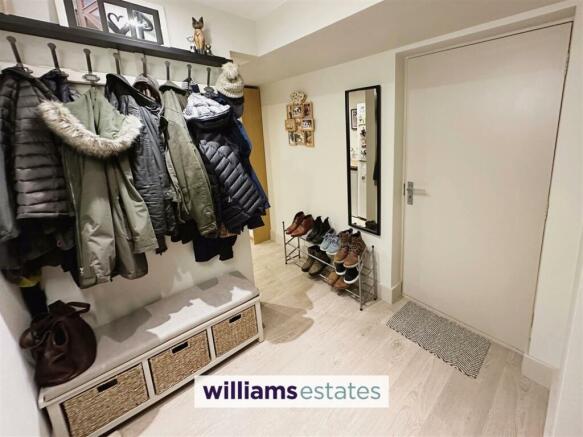 Work Room/ Cloakroom