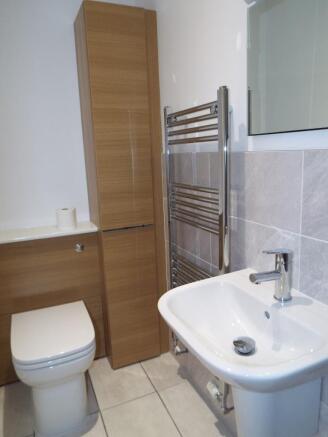 shower ensuite