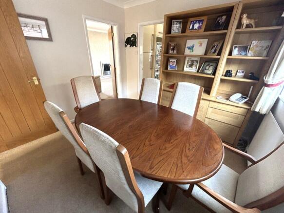 3 bed Detached Bungalow for sale Image 7