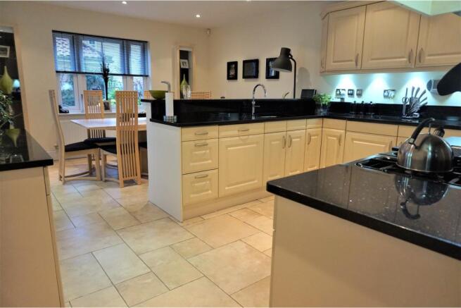 Kitchen / Diner