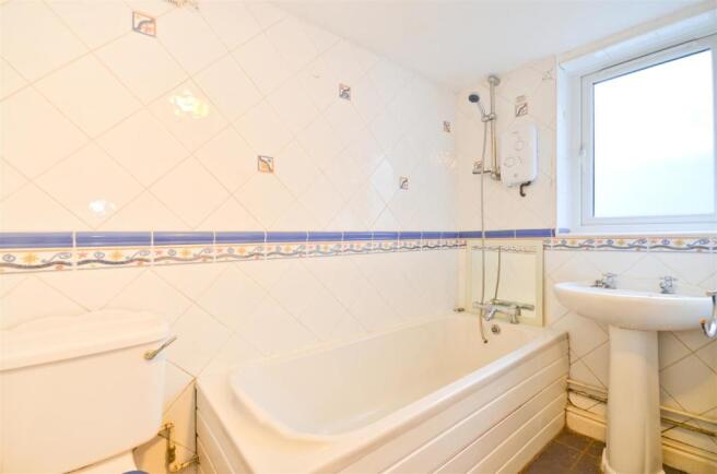 Bathroom.JPG