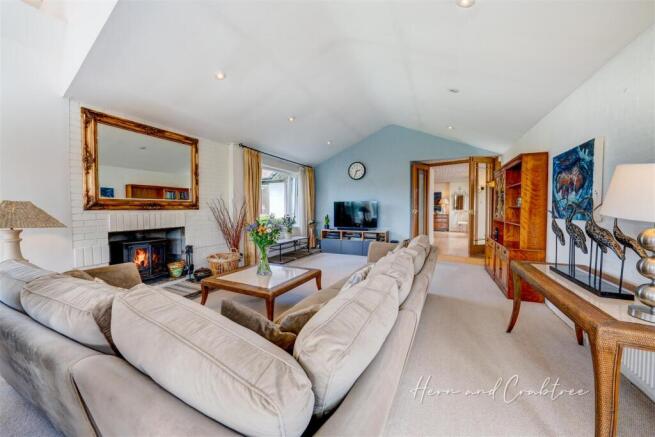 Wellfield Court, Marshfield, HernCrabtree (8).jpg