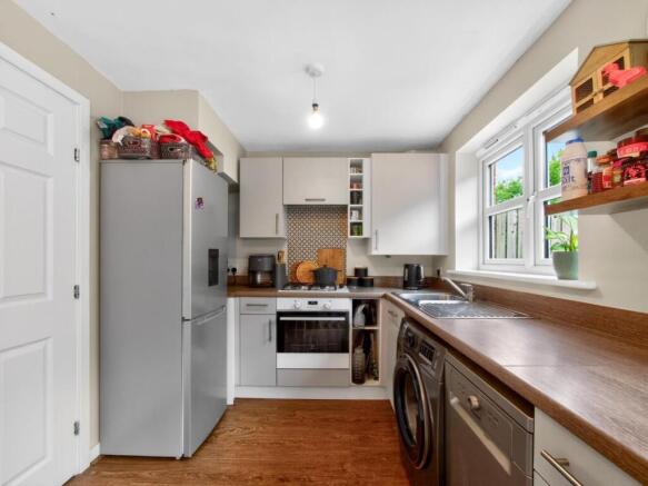 2 bed Terraced for sale Image 8