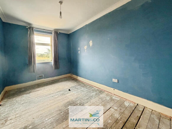 4 bed Semi-Detached for sale Image 6