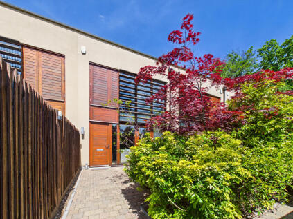 Cliveden Gages, Taplow, Maidenhead, Berkshire