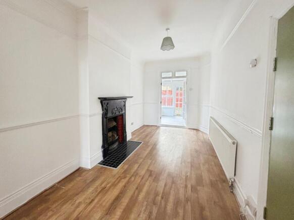 pbox-living_room-589420.jpg