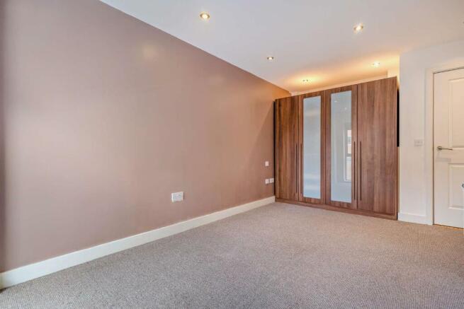 8544053-interior10-800.jpg