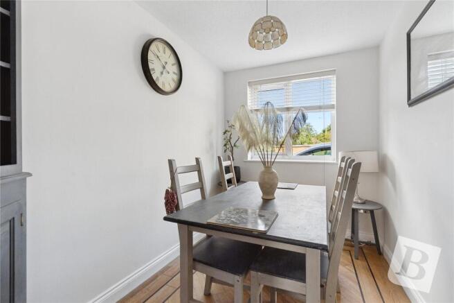 Bedroom/Dining
