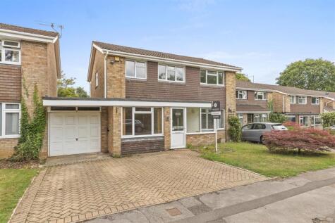 Cresswell Way, Holmer Green