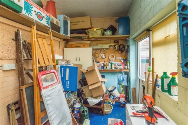 UTILITY ROOM/STORE R