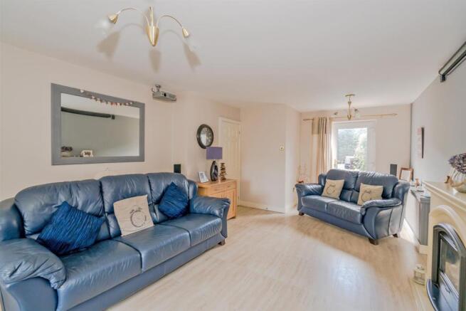 Wheatlands Close, Cannock, WS12 3XL-3.jpg