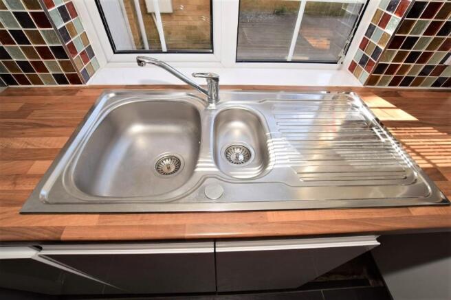 Sink Detail