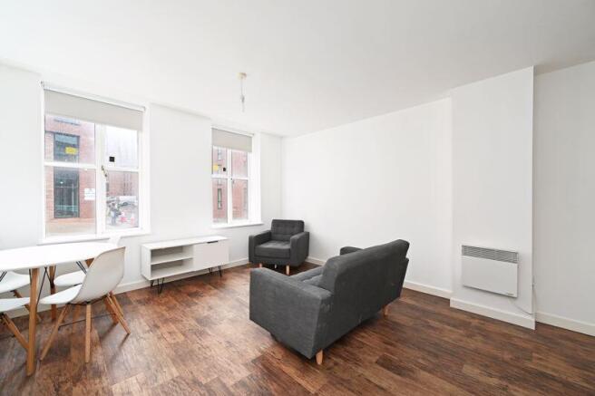 1 bed Apartment to rent Image 5