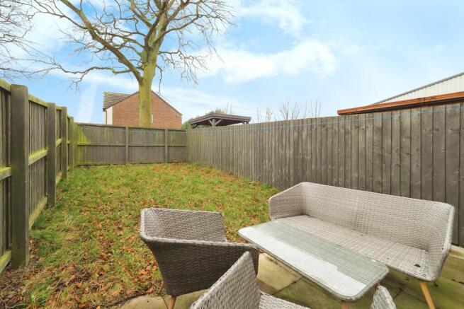 Great sized private garden