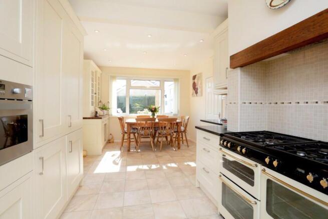 Kitchen/dining room 