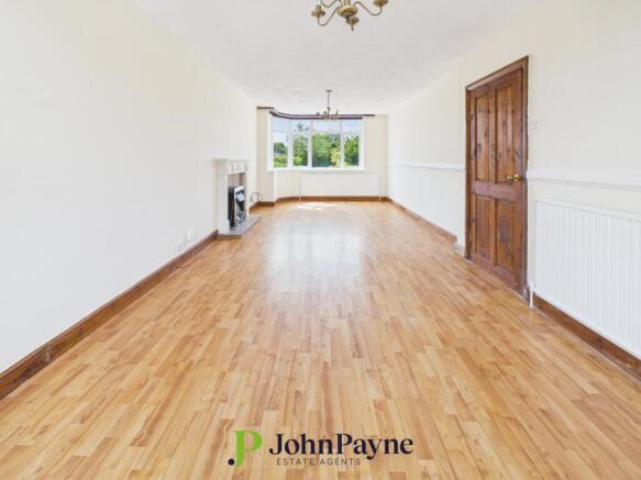 Lounge / Dining Room