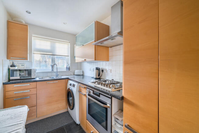 1394191-10-694574...