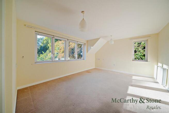8708675-interior03-800.jpg