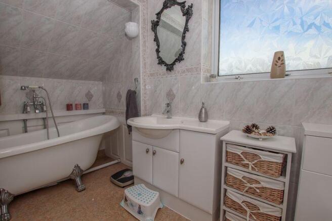 Bathroom / WC