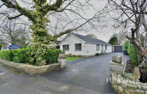11, Headswell Crescent, Bournemouth BH10 6LF
