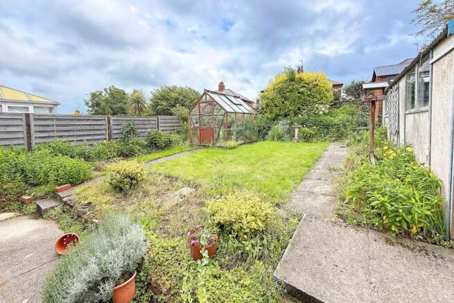 2 bed Semi-Detached Bungalow for sale Image 8