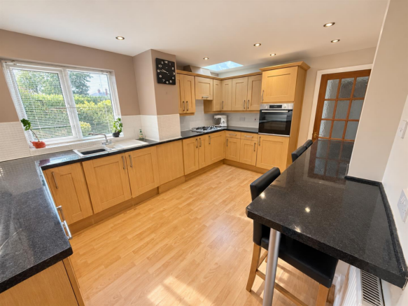 Speedwell Drive, Heswall, Wirral photo 3