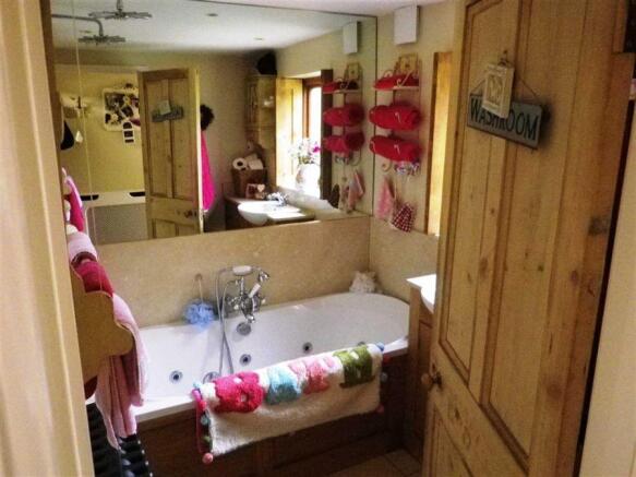 Photo 6