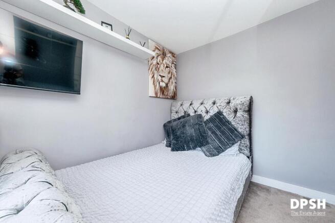 3 bed Semi-Detached for sale Image 12