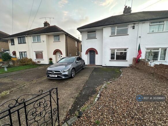 Front Garden & Driveway