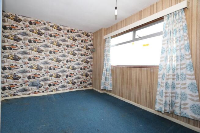 Bedroom 2.JPG
