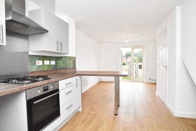 3 bed Semi-Detached for sale Image 4