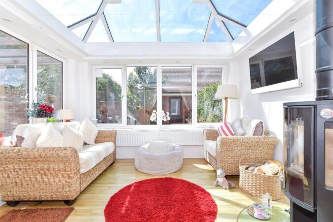 3-bed detached on Batten Walk, Maidstone, Kent, £410,000