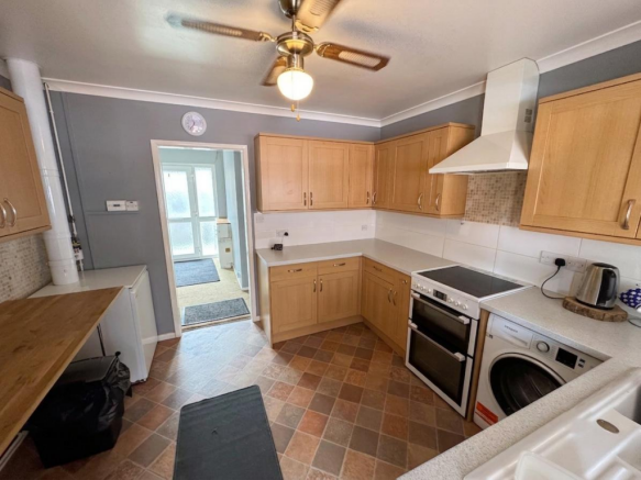 Kitchen 1.png