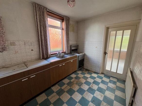 Lightwood Road, Stoke-On-Trent photo 4