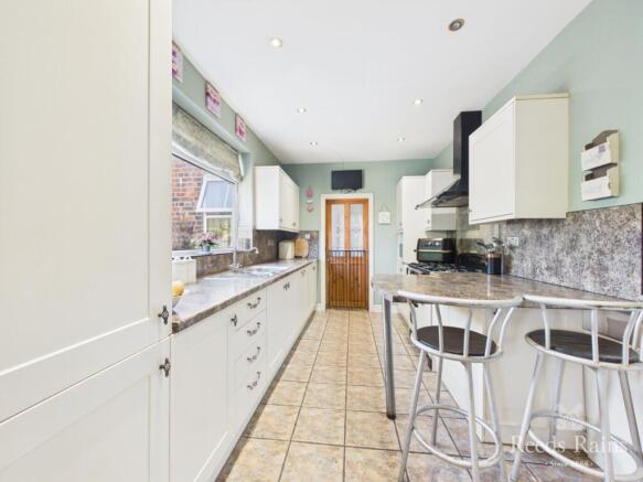 4 bed End of Terrace for sale Image 9