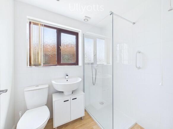 1 bed Semi-Detached Bungalow for sale Image 6