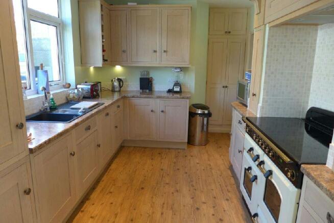 Kitchen/Breakfast Ro