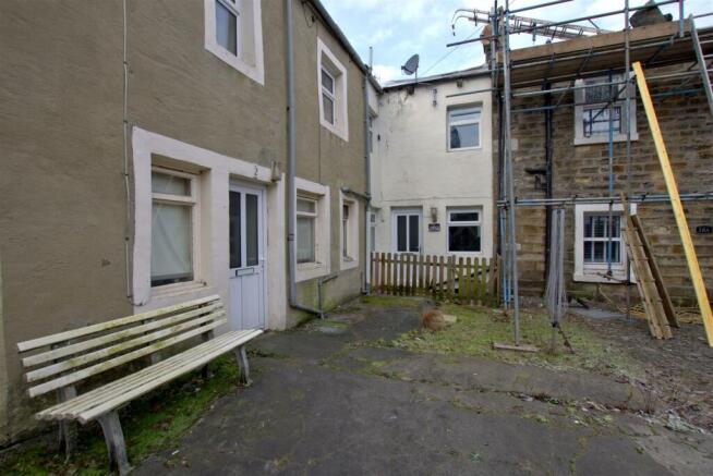 Enclosed Front Yard