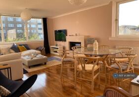 Garden Flat, 22 Lennox Court, Stockiemuir Avenue, Glasgow G61 3JN