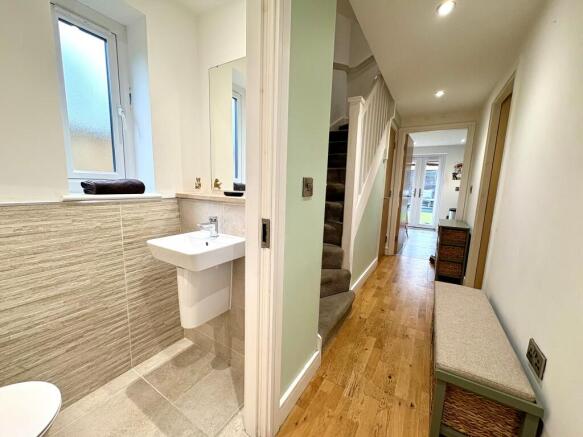4 bed Semi-Detached for sale Image 11