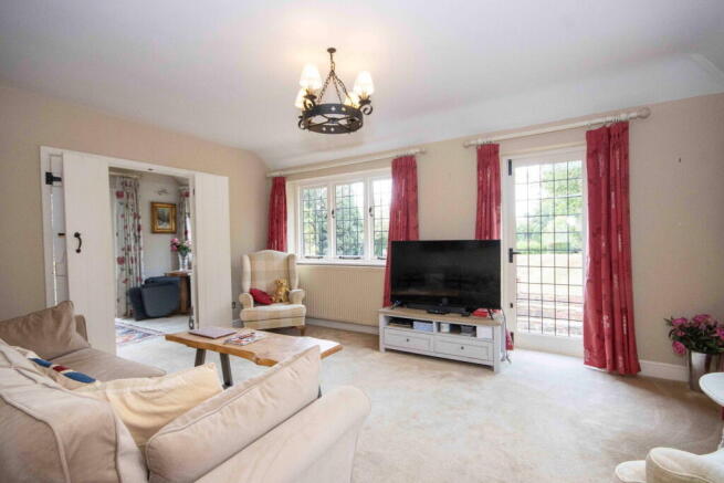 Shepherds Lane, Chorleywood, Rickmansworth, WD3 photo 4