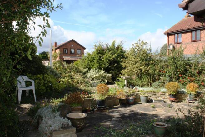 Front Garden1