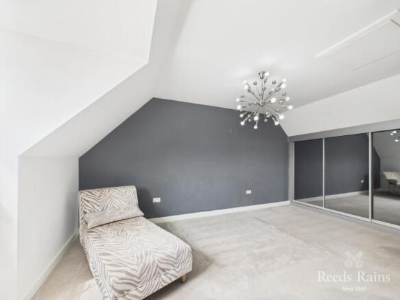4 bed Terraced for sale Image 9